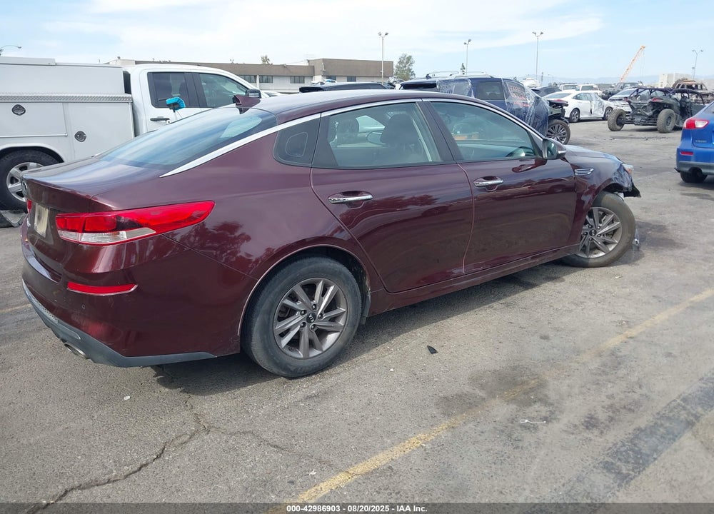 2020 KIA OPTIMA VIN: 5XXGT4L34LG420818