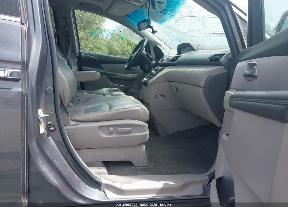 2011 HONDA ODYSSEY EX-L VIN: 5FNRL5H61BB016412