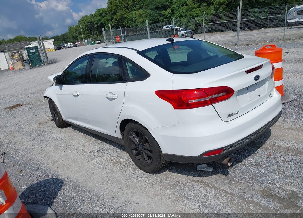 2017 FORD FOCUS VIN: 1FADP3FE7HL289315