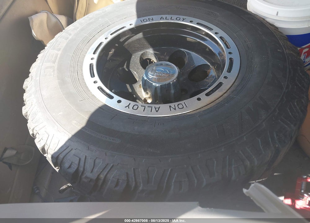 2000 TOYOTA 4RUNNER LIMITED V6 VIN: JT3HN87R7Y0265747