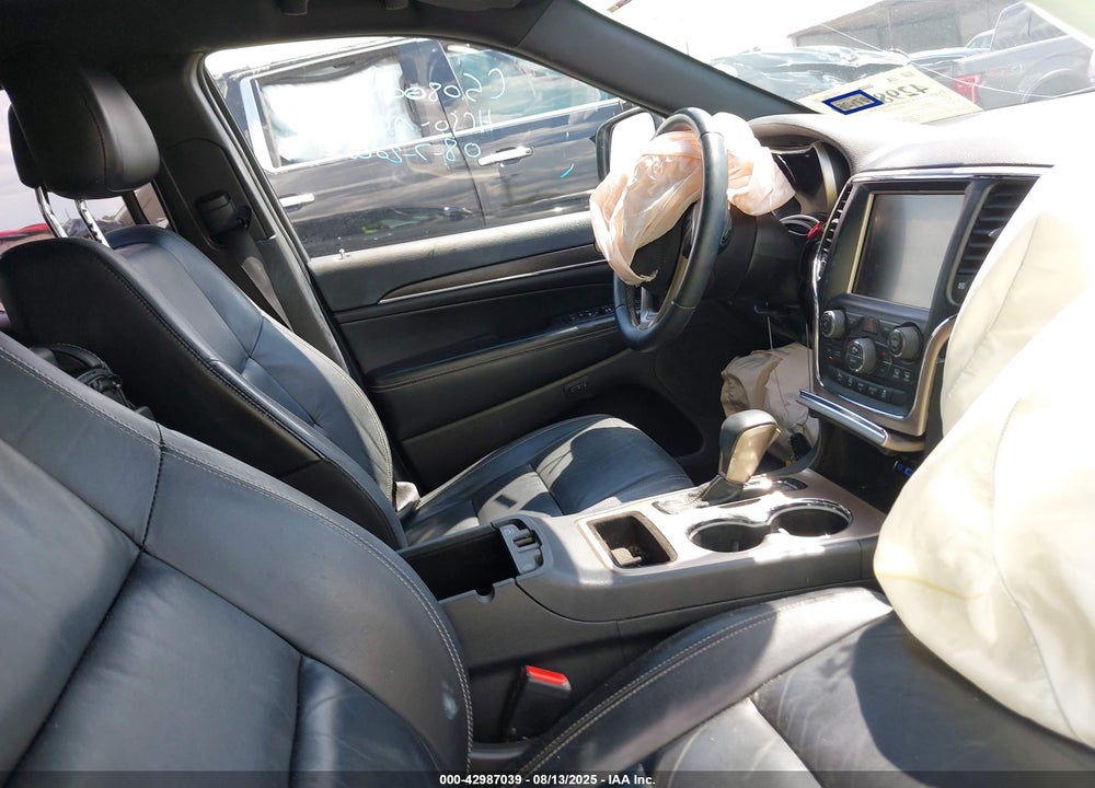 2017 JEEP GRAND CHEROKEE VIN: 1C4RJEBG7HC827757