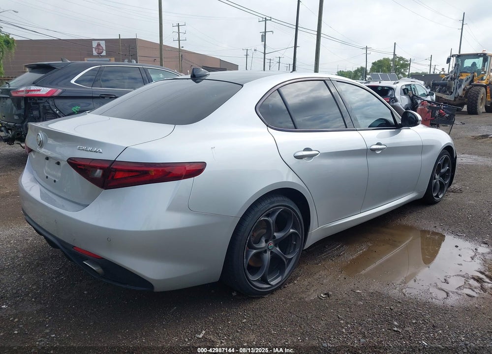 2018 ALFA ROMEO GIULIA VIN: ZARFAEEN7J7594836