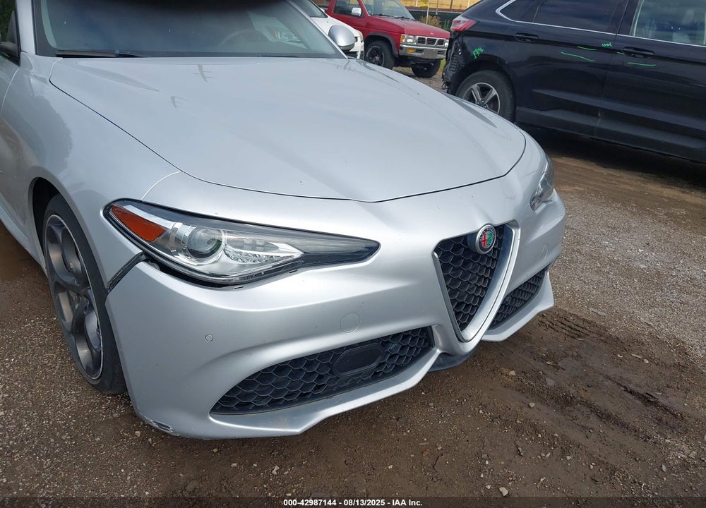 2018 ALFA ROMEO GIULIA VIN: ZARFAEEN7J7594836