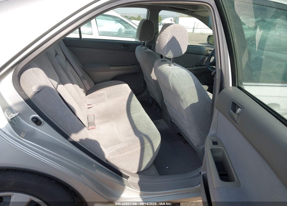 2003 TOYOTA CAMRY LE VIN: 4T1BE32K83U153583