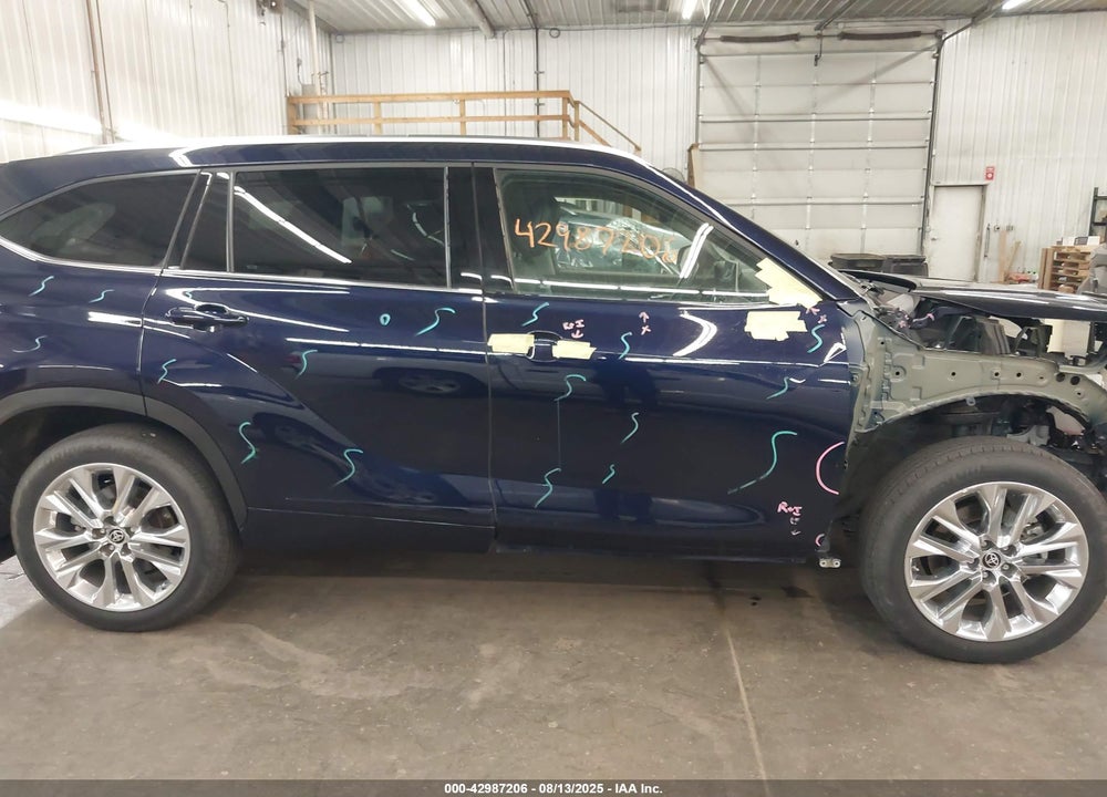 2023 TOYOTA HIGHLANDER VIN: 5TDKDRBH8PS016653