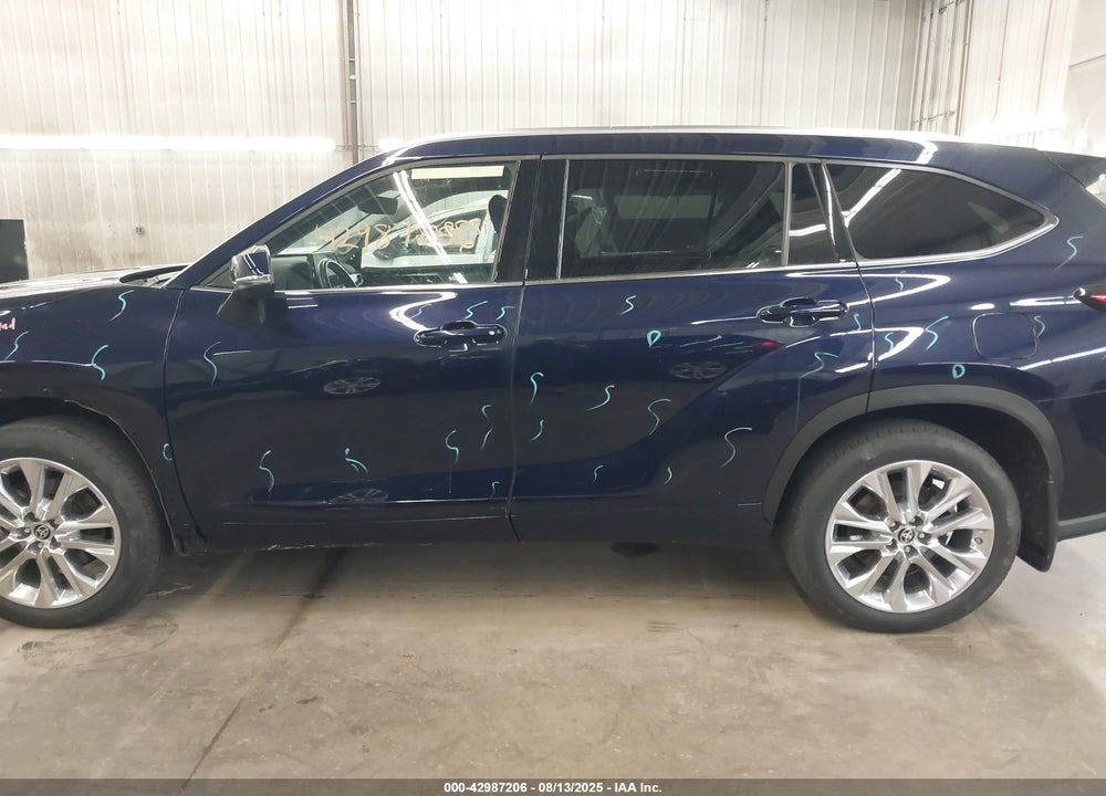 2023 TOYOTA HIGHLANDER VIN: 5TDKDRBH8PS016653