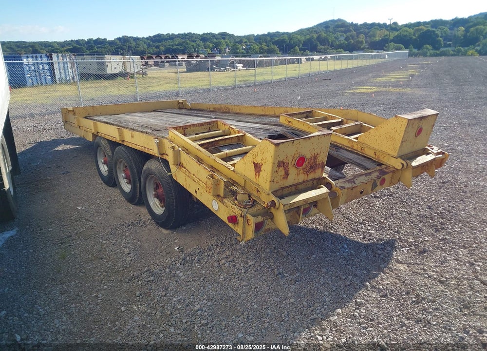 1975 GENERAL TRAILER CO UNK VIN: 9D75217