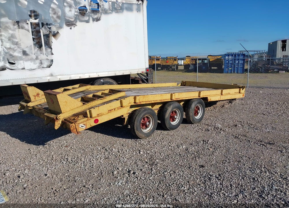 1975 GENERAL TRAILER CO UNK VIN: 9D75217