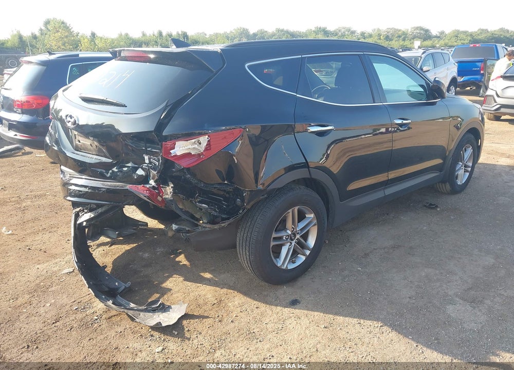 2017 HYUNDAI SANTA FE VIN: 5NMZUDLB9HH050214