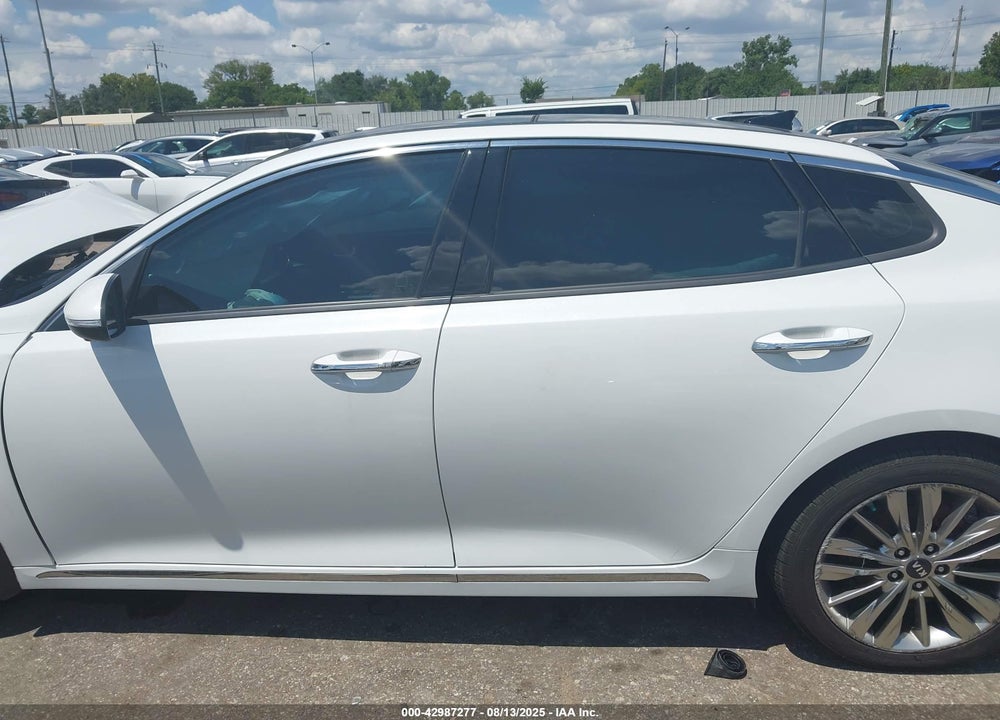 2019 KIA OPTIMA VIN: 5XXGV4L24KG308133