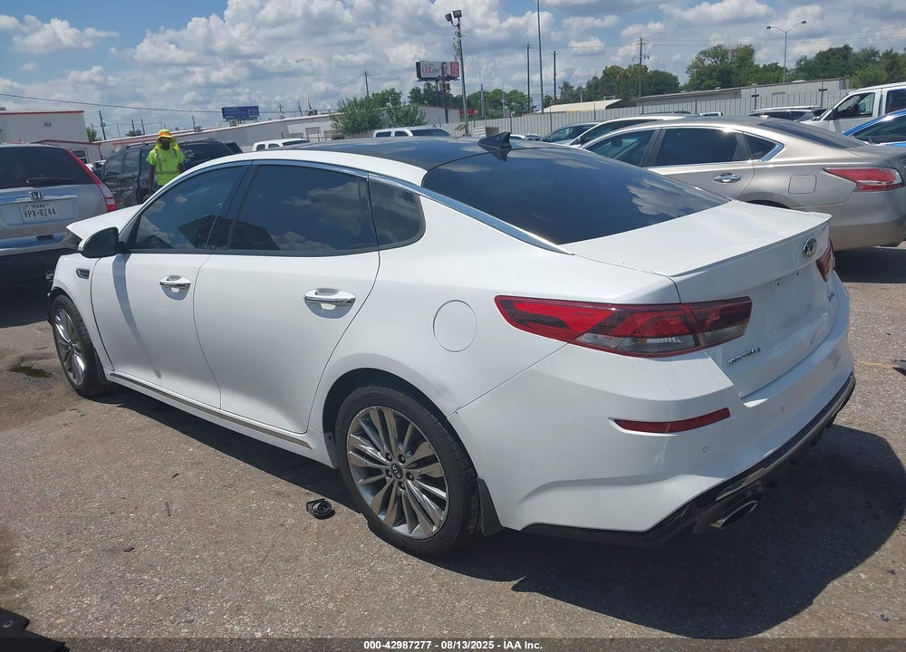 2019 KIA OPTIMA VIN: 5XXGV4L24KG308133