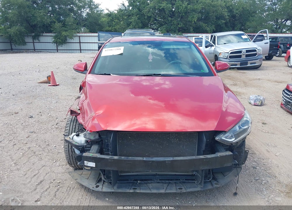 2017 HYUNDAI ELANTRA VIN: 5NPD84LF4HH184519