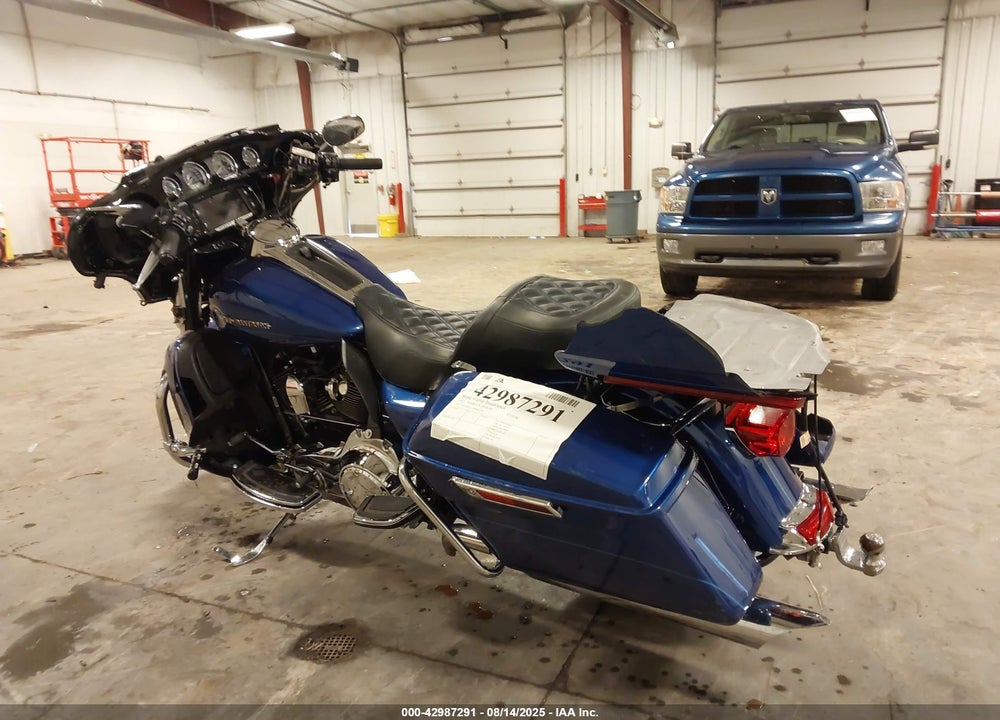 2015 HARLEY-DAVIDSON FLHTK ULTRA LIMITED VIN: 1HD1KEL12FB681399