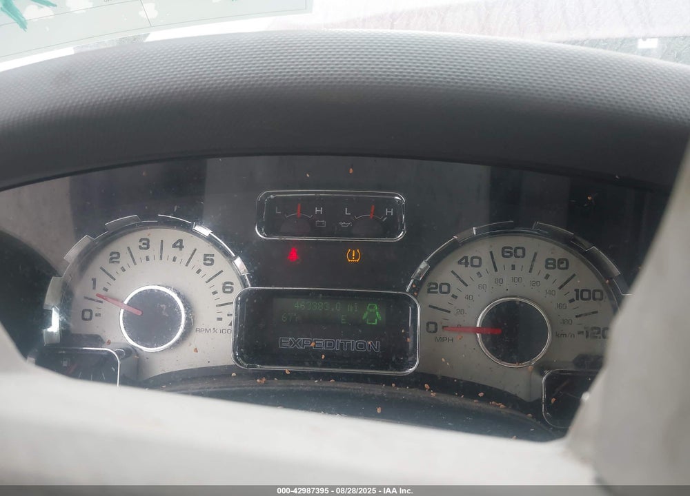2011 FORD EXPEDITION VIN: 1FMJU1H59BEF00187
