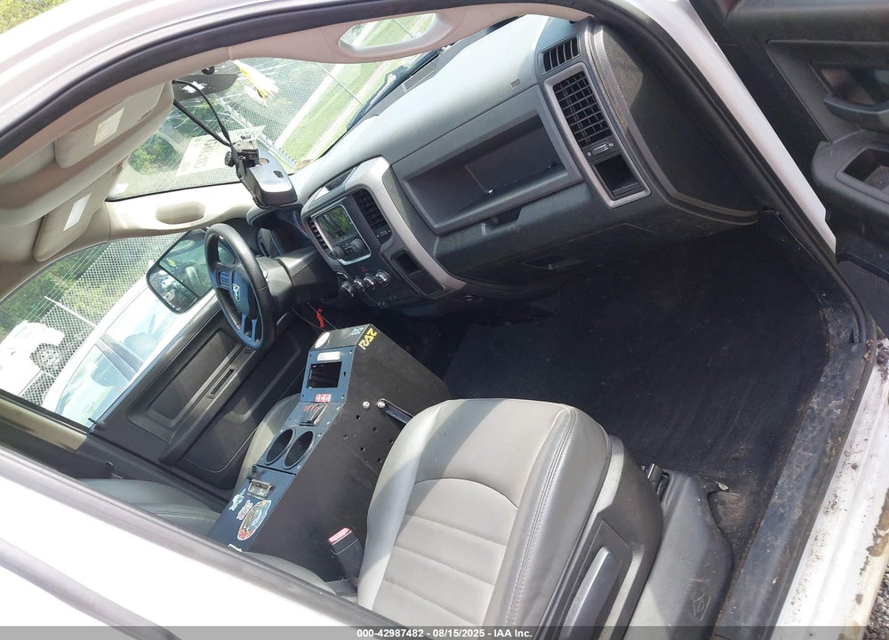 2015 RAM 1500 VIN: 1C6RR7FG3FS747395