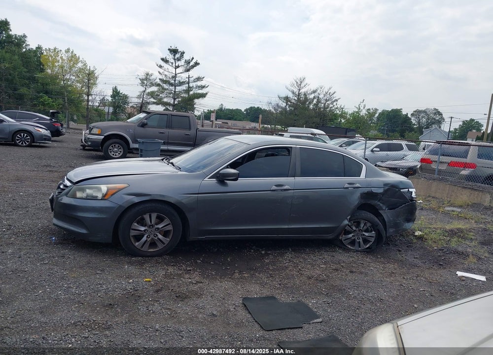 2011 HONDA ACCORD VIN: 1HGCP2F60BA028489