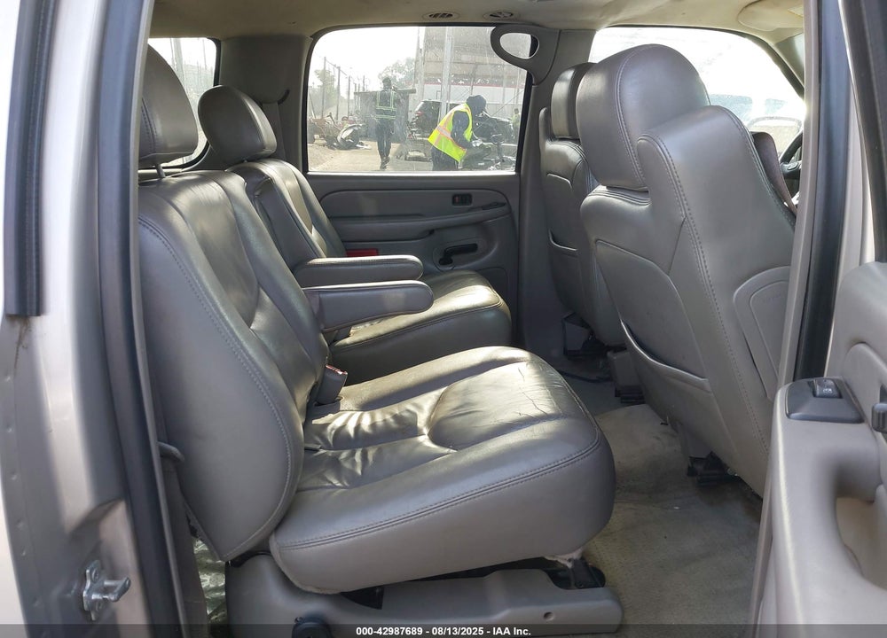 2005 CHEVROLET SUBURBAN 1500 LT VIN: 3GNFK16Z55G203847