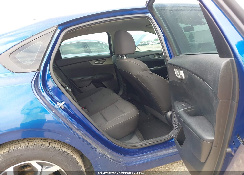 2019 KIA FORTE VIN: 3KPF24AD7KE109577