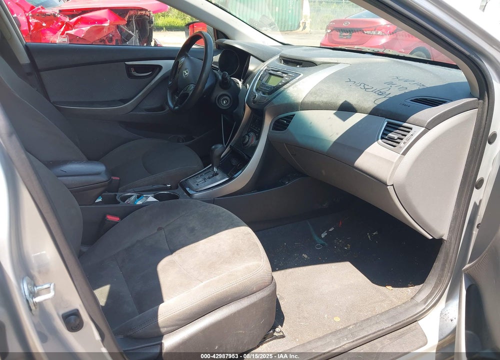 2013 HYUNDAI ELANTRA VIN: 5NPDH4AE6DH163885