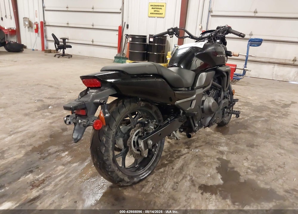 2014 HONDA CTX700 VIN: JH2RC6847EK000928