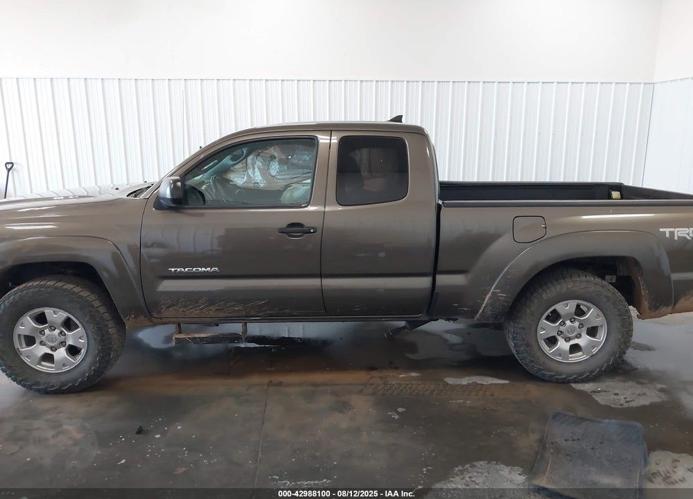 2015 TOYOTA TACOMA VIN: 5TFUU4EN1FX123615