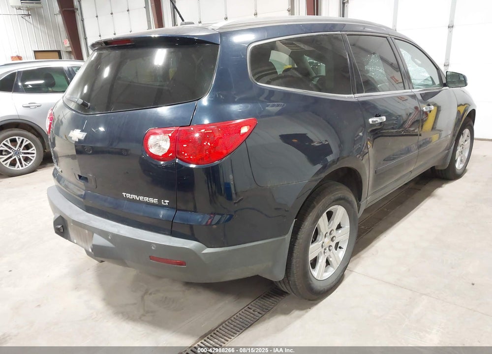 2010 CHEVROLET TRAVERSE LT VIN: 1GNLVFED7AS111140