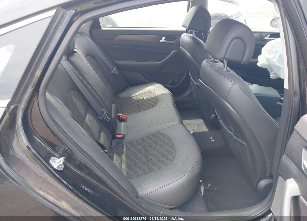 2017 HYUNDAI SONATA VIN: 5NPE34AF8HH437332