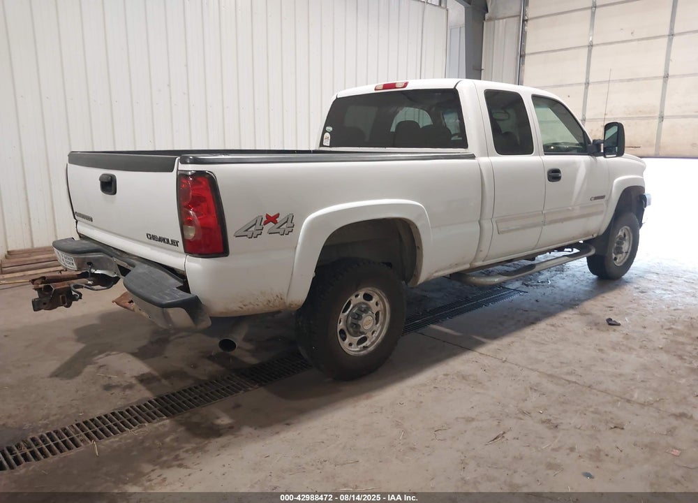 2004 CHEVROLET SILVERADO 2500HD LS VIN: 1GCHK29U84E102282