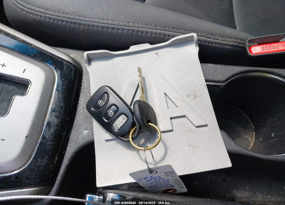 2011 HYUNDAI ELANTRA GLS VIN: 5NPDH4AEXBH033895