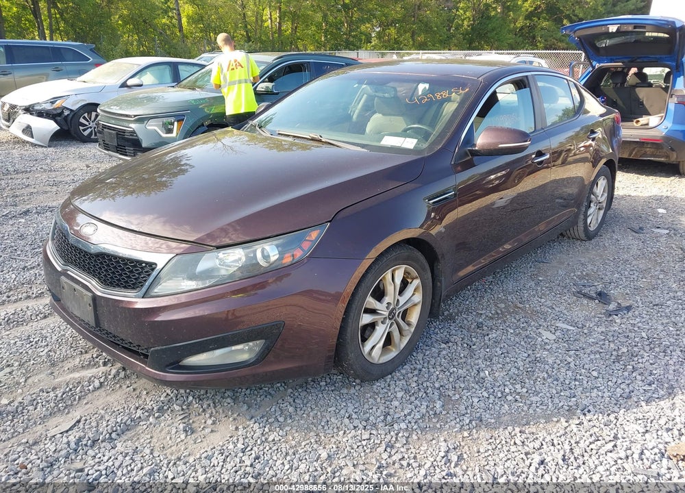 2011 KIA OPTIMA EX VIN: KNAGN4A73B5045701
