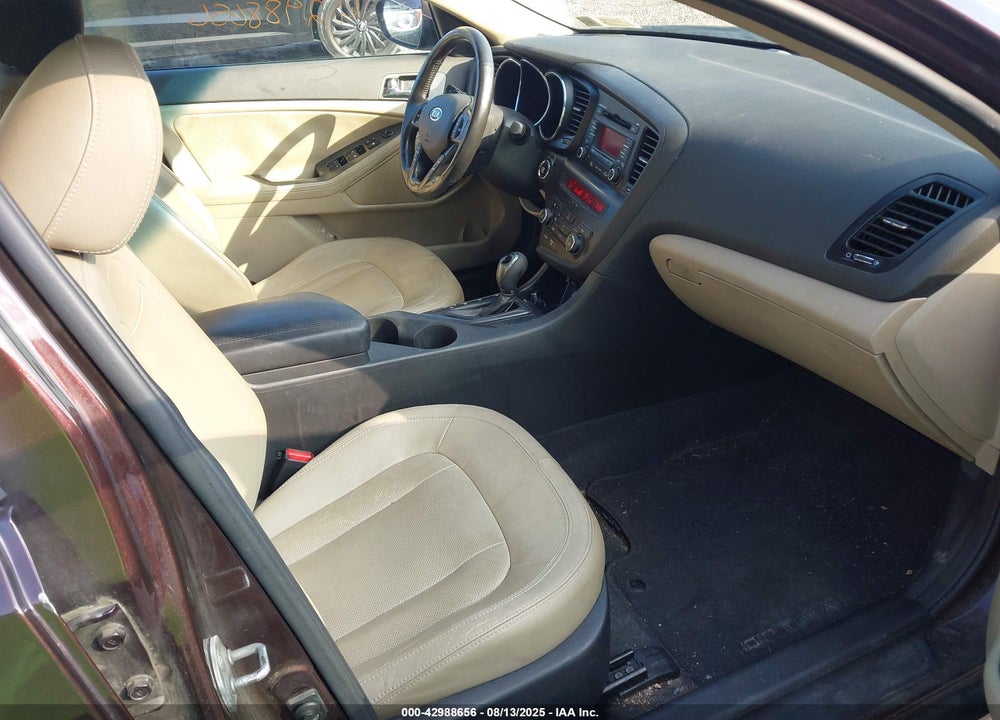 2011 KIA OPTIMA EX VIN: KNAGN4A73B5045701