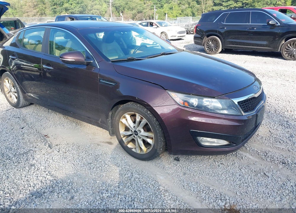 2011 KIA OPTIMA EX VIN: KNAGN4A73B5045701