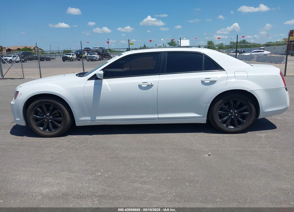 2014 CHRYSLER 300 VIN: 2C3CCAGG9EH287780