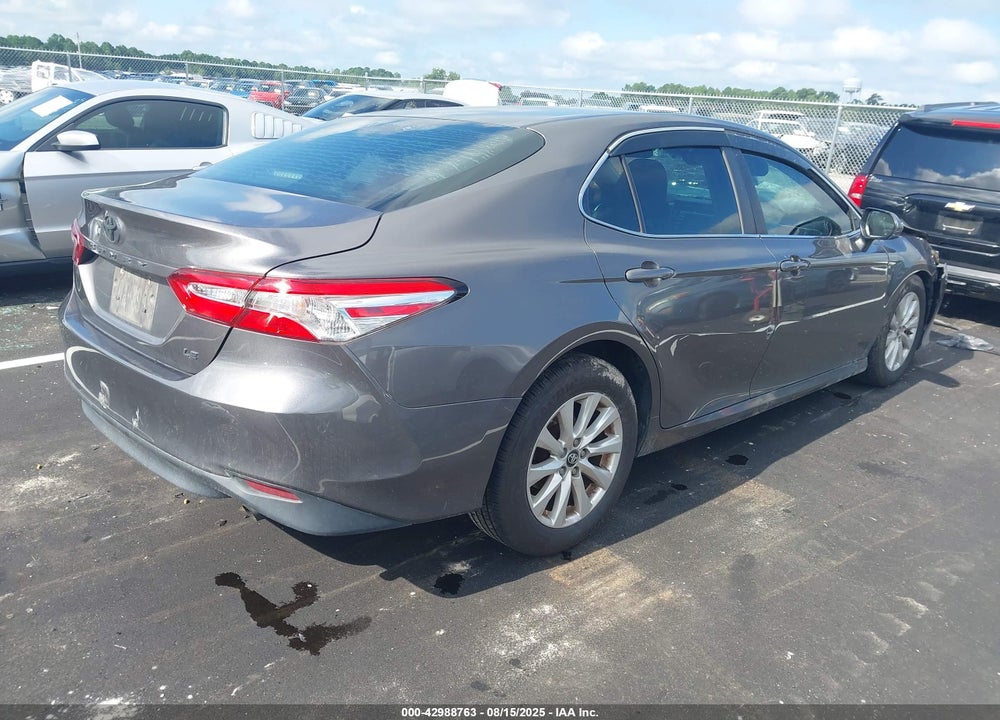 2018 TOYOTA CAMRY VIN: 4T1B11HK2JU030995