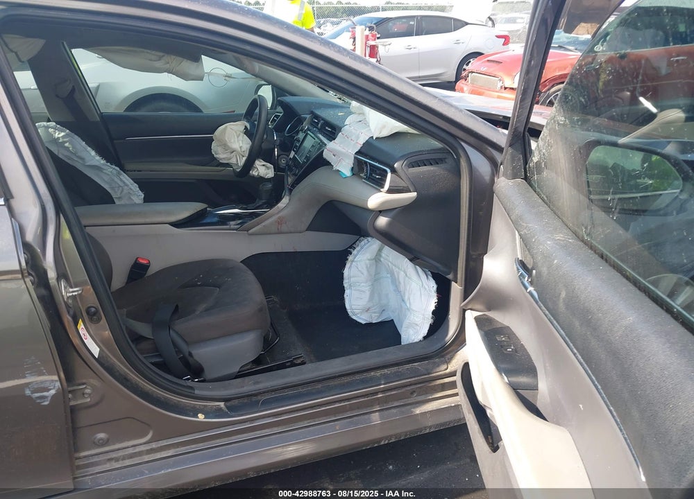2018 TOYOTA CAMRY VIN: 4T1B11HK2JU030995