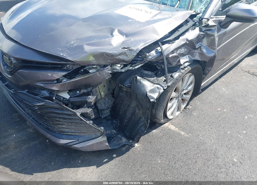 2018 TOYOTA CAMRY VIN: 4T1B11HK2JU030995