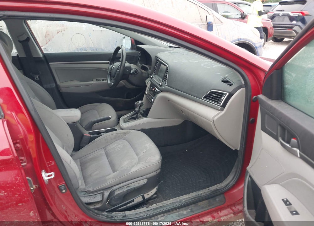 2018 HYUNDAI ELANTRA VIN: KMHD84LF9JU615461
