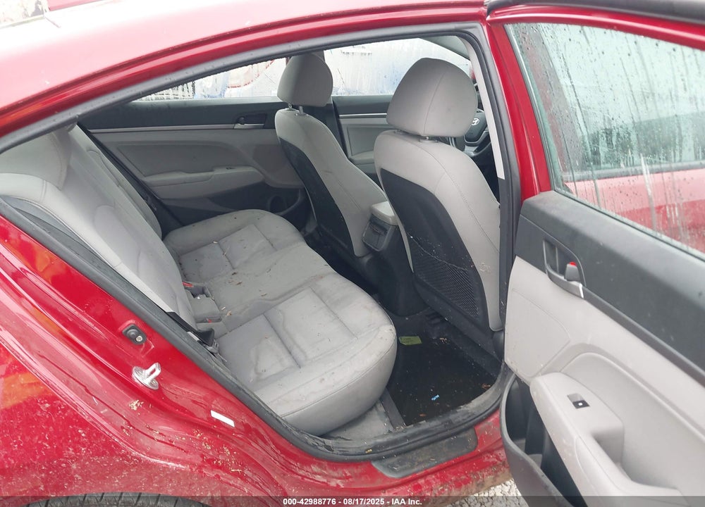 2018 HYUNDAI ELANTRA VIN: KMHD84LF9JU615461