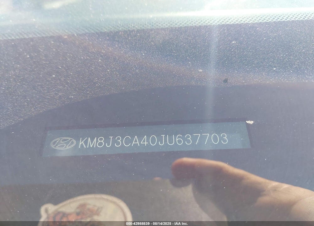 2018 HYUNDAI TUCSON VIN: KM8J3CA40JU637703