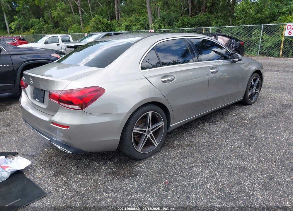 2019 MERCEDES-BENZ A-CLASS VIN: WDD3G4EB1KW032438
