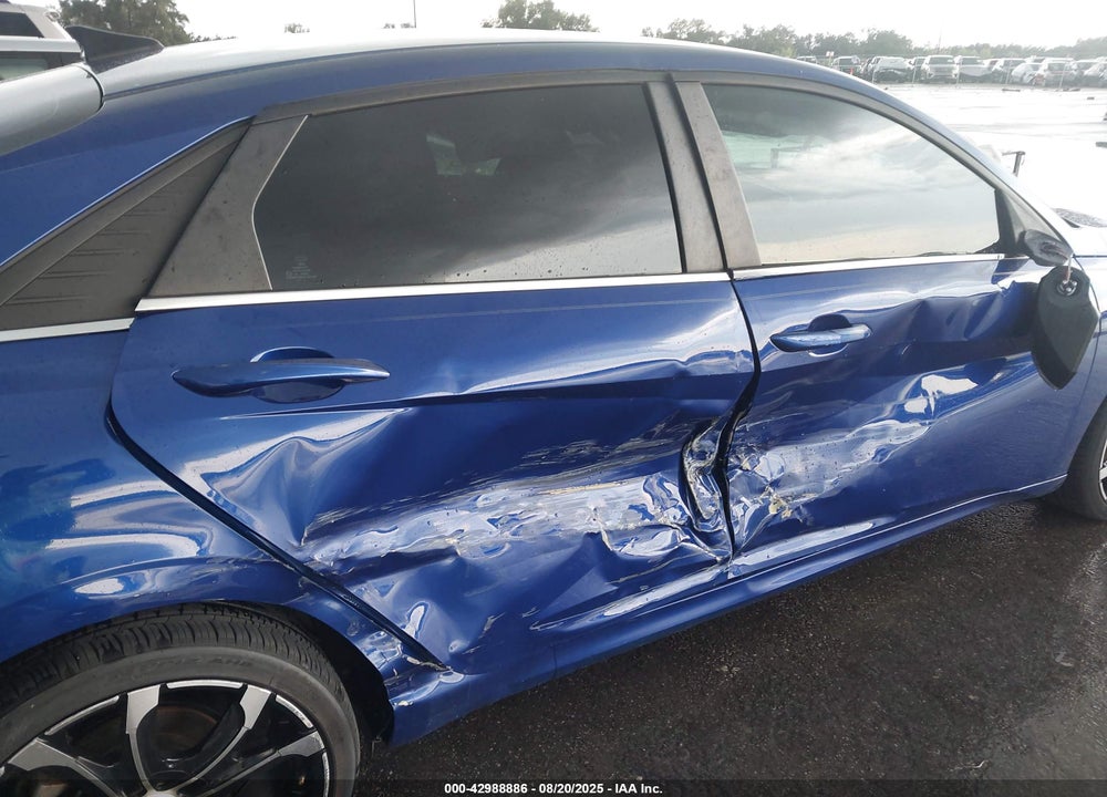 2021 HYUNDAI ELANTRA VIN: 5NPLN4AG5MH027124