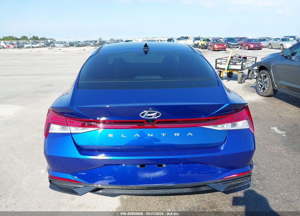 2021 HYUNDAI ELANTRA VIN: 5NPLN4AG5MH027124