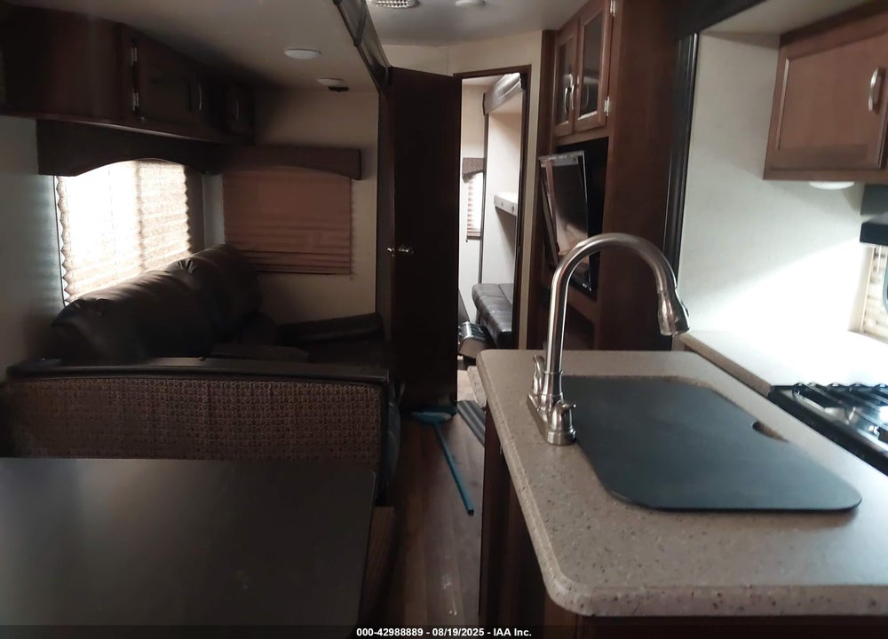 2017 VENTURE SPORT TREK VIN: 4EZT13220H8110326