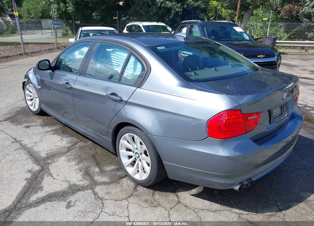 2011 BMW 3 SERIES VIN: WBAPH7C5XBE677714