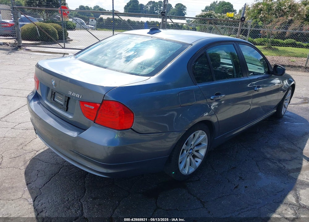 2011 BMW 3 SERIES VIN: WBAPH7C5XBE677714