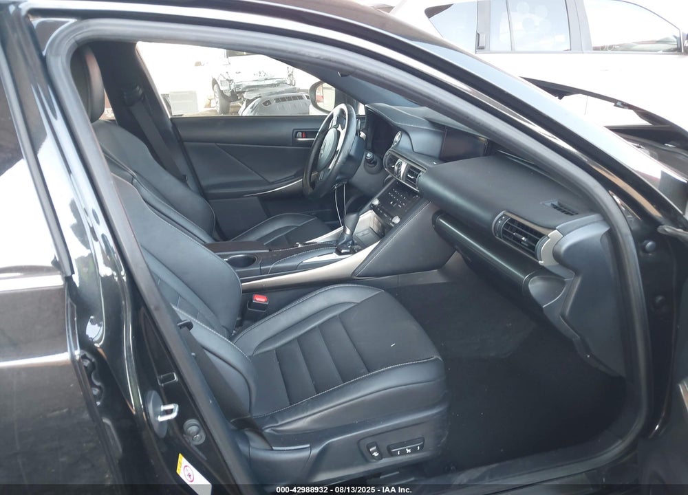 2018 LEXUS IS 350 VIN: JTHBZ1D21J5032930