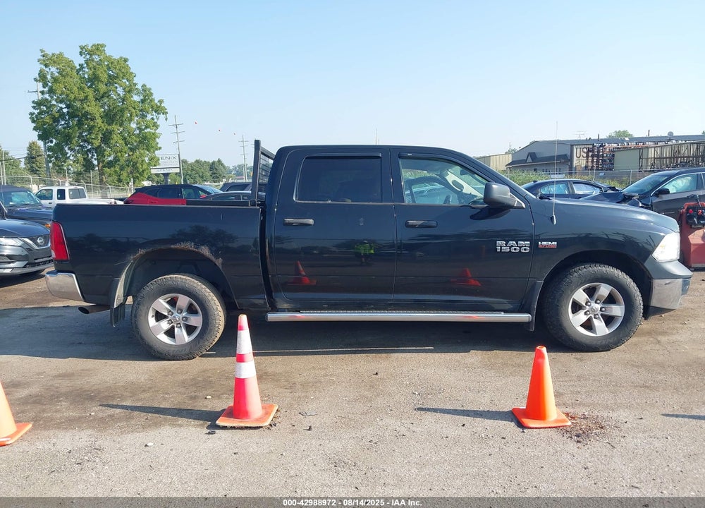 2015 RAM 1500 VIN: 3C6RR7KT9FG567512
