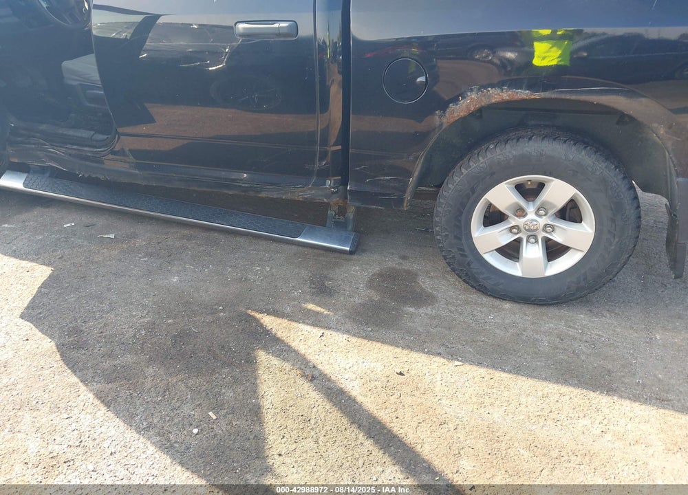 2015 RAM 1500 VIN: 3C6RR7KT9FG567512