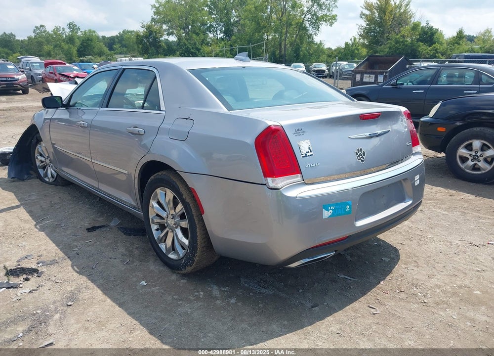 2015 CHRYSLER 300 VIN: 2C3CCARG3FH923477