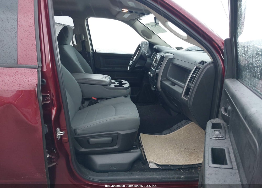 2017 RAM 1500 VIN: 1C6RR7FT2HS562836